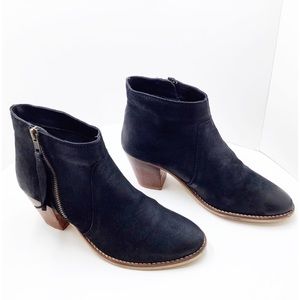 {Urban Outfitters} Ankle Bootie